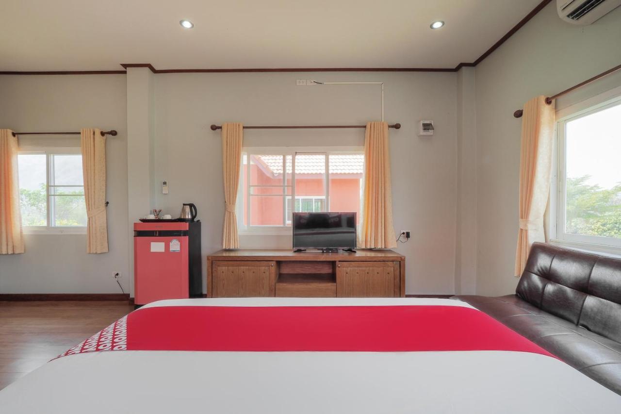Oyo 748 Pada Homestay Mu Si Exterior foto